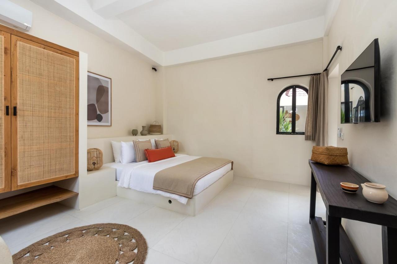 Casa Adem - Modern & Trendy 3br In Seminyak, 10 Minutes To The With Private Pool