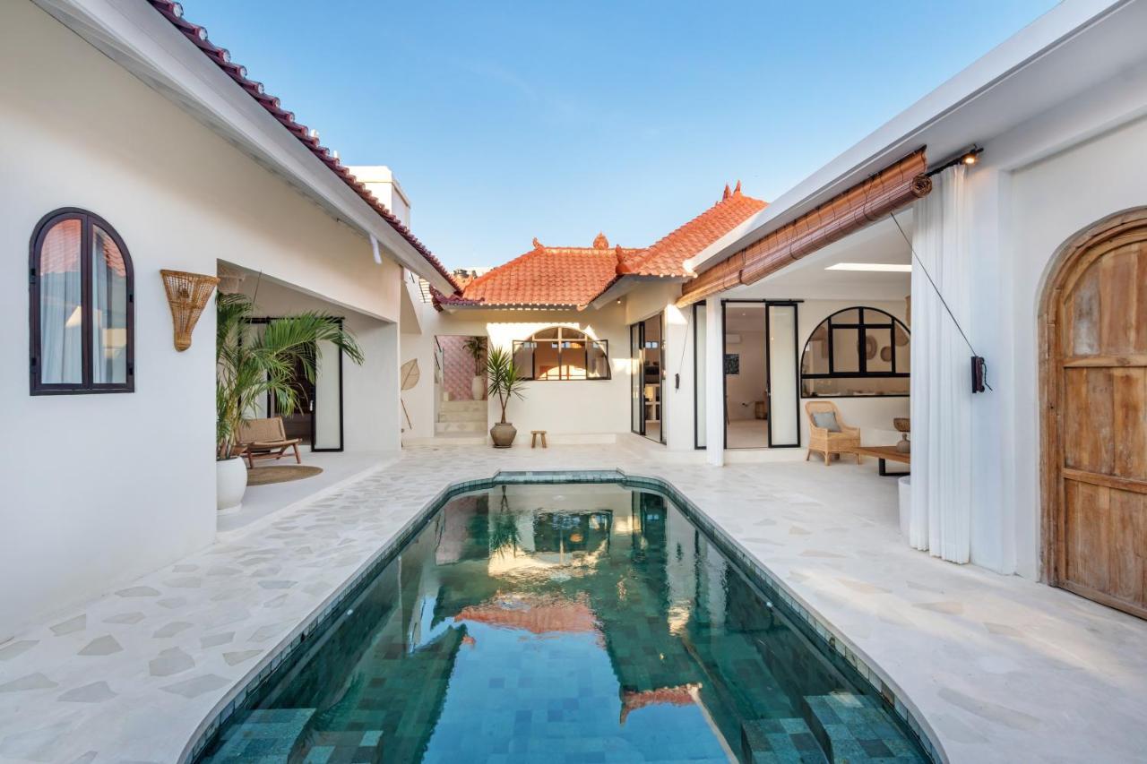 Casa Adem - Modern & Trendy 3br In Seminyak, 10 Minutes To The With Private Pool * Seminyak (Bali)