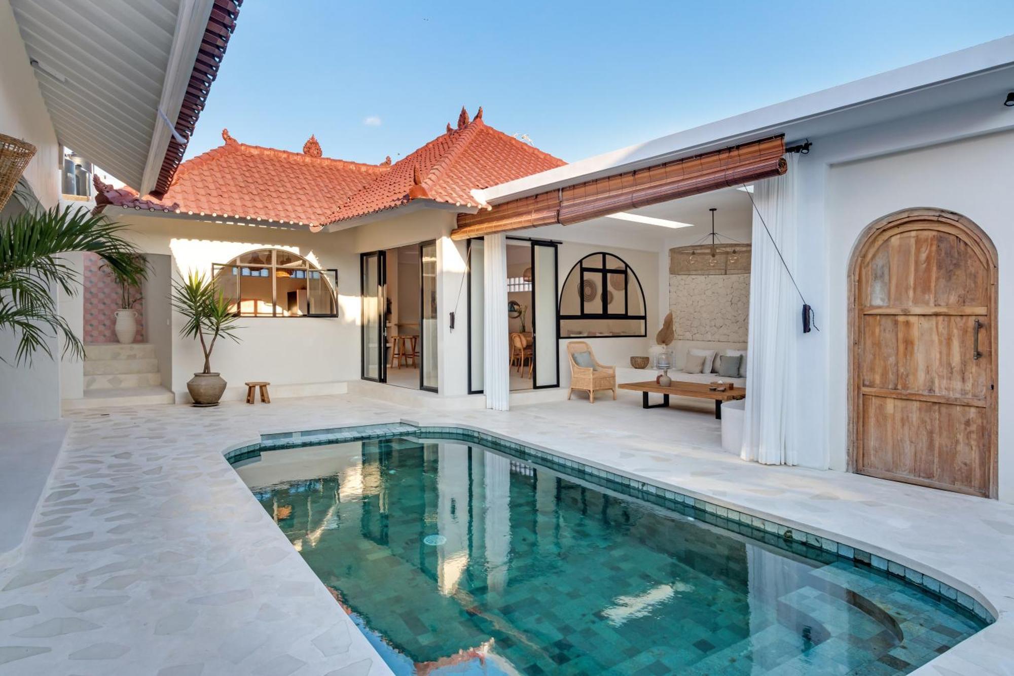 Casa Adem - Modern & Trendy 3br In Seminyak, 10 Minutes To The With Private Pool Seminyak (Bali)