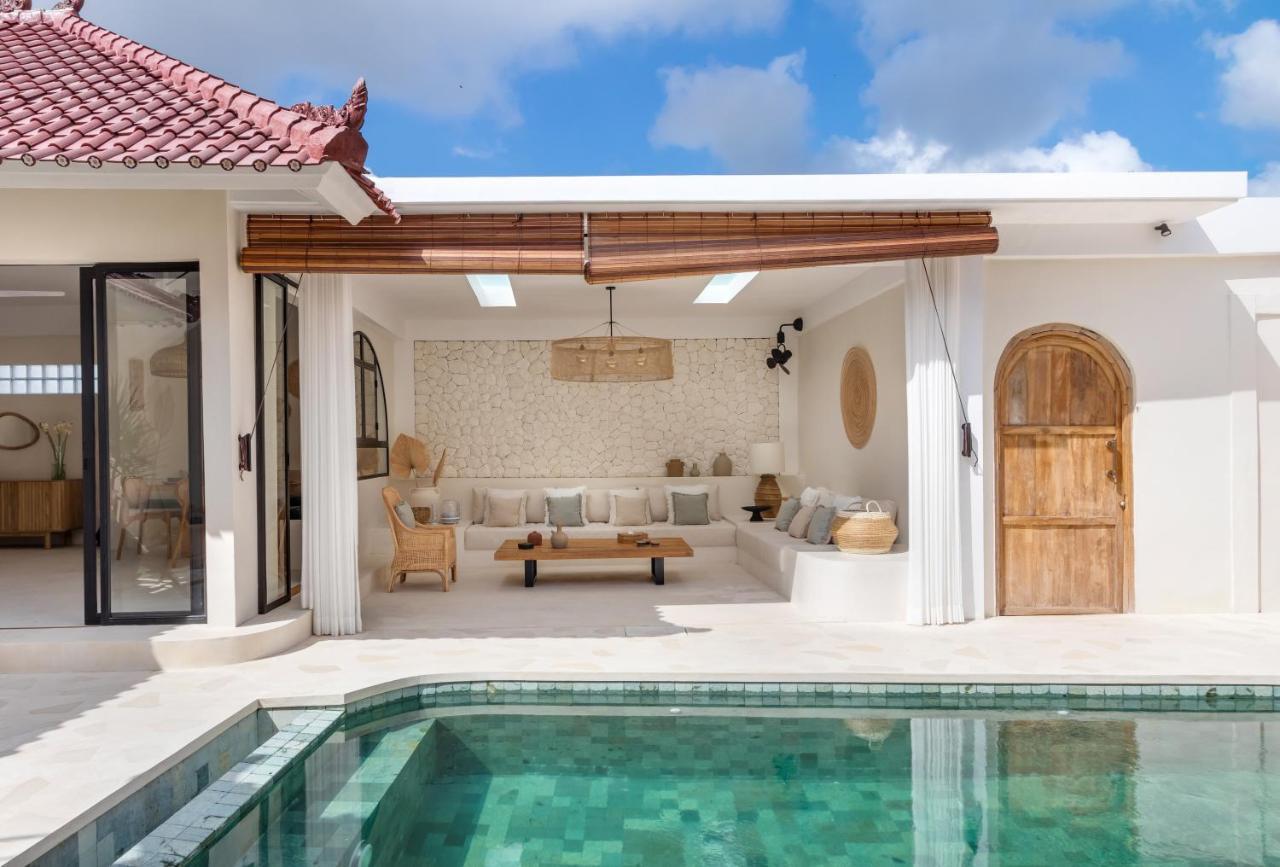 Casa Adem - Modern & Trendy 3br In Seminyak, 10 Minutes To The With Private Pool Villa *